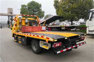 库尔勒道路救援拖车报价