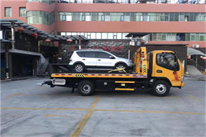 库尔勒汽车紧急补胎换胎救援